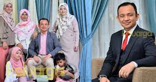 Education minister dr maszlee malik received some stinging barbs at a dialogue session organised by the asian strategy and. Rupanya Dr Maszlee Malik Belajar Hidup Berdikari Sejak Usia Tahun 13 Tahun Sungguh Motivasi Kisah Hidupnya Keluarga