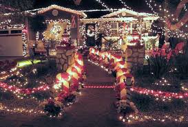 And british socialites are leading some of. Best Christmas Light Displays And Home Holiday Decorations Around Los Angeles Mommypoppins Things To Do In Los Angeles With Kids