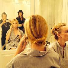 Prev 1 of 2 next. Gwyneth Paltrow S Golden Globes 2014 Hair Style Gwyneth Paltrow Golden Globes 2014 Hair How To