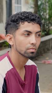 Cuando mi tío regresaba del sueño americano venía a Guatemala y yo siendo  un niño creía que era Rico en los EEUU....eso aparentaba !!! Con el tiempo  crecí y lo fui a