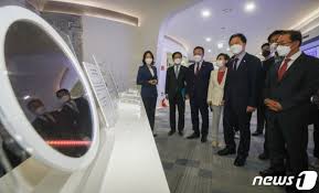 한미정상회담 관련주 중에 5g kt. Ka R2ouyeda1km