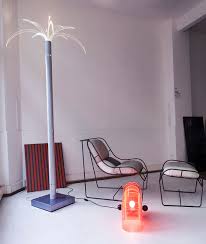 Sanremo Palm Lamp By Archizoom Associati 1968 Moderne Stehlampen Zeitgenossische Dekoration Zeitgenossische Hauser