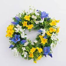 Get ready for spring brighten any space with your spring wreath. Artificial Spring Wreath Filippa With Daffodil Hyacinths Yellow Blue O12 30cm Artplants Artificial Wreaths