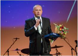 Lumea se confruntă încă cu provocări serioase cauzate de pandemie și are nevoie urgentă de solidaritate și cooperare. Un TimiÈ™orean Premiat La Gala Premiilor Radio Romania Cultural 2018