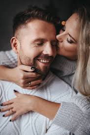 Kira Bell (kirabell)