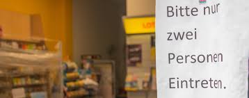 Welche maßnahmen wurden getroffen und wie sieht die aktuelle situation aus? Lander Wollen Corona Massnahmen Verlangern Bis Kurz Vor Weihnachten