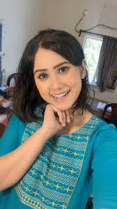 Kuch to hua hain!!😌🤷🏻‍♀️, Kuch ho gaya hain…🥰🙈😍, #goodevening ✨, .,  ., ., #evening #eveningtime #charming #love #like #follow #followers #actor  #actorslife #reelsinstagram #video #watch #bollywood ...