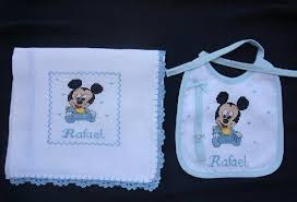 O ponto de cruz existe há séculos e, ultimamente, sua popularidade está aumentando, pois cada vez é maior o número de pessoas que descobre as delícias dos bordados tradicionais. Babete Fralda Rebaixas Abril Clasf