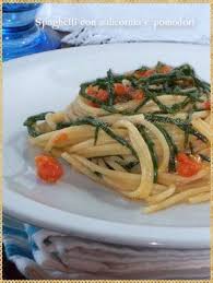 Spaghetti Con Salicornia E Pomodori Spaghetti With Salicornia And Tomatoes Cibo Etnico Pomodori Ricette