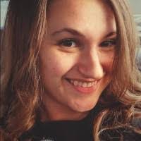 Juliana Everett's Instagram, Twitter & Facebook