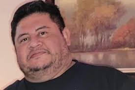 Arturo Pleitez's Instagram, Twitter & Facebook