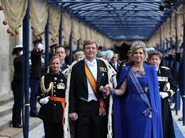 Koning willem alexander en koningin maxima brengen op uitnodiging van bondspresident frank walter steinmeier een staatsbezoek aan. De Inhuldiging Van Koning Willem Alexander In Beeld Queen Maxima Queen Maxima Of The Netherlands Queen Of Netherlands