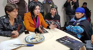 La machi francisca linconao también fue vinculada al hecho en ese entonces por parte de la fiscalía. Fanny27051983 On Twitter Machi Francisca Linconao Libre Et Innocente Https T Co Z7mss3ekql Follow Ecomapuche Mapuexpress Mapuche Https T Co Cuxsyerigd