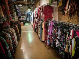 Vv Vintage Store Barcelona Vintage Store Shopping In Barcelona Cool Outfits