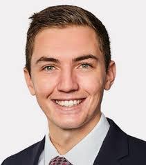 Derek Roth's Instagram, Twitter & Facebook