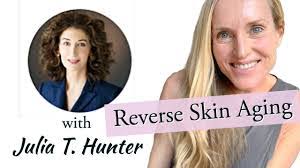 Julia Hunter's Instagram, Twitter & Facebook