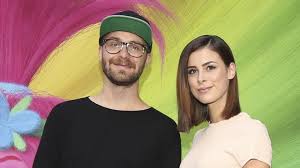 Her birthday, what she did before fame, her family life, fun trivia facts, popularity rankings, and more. Lena Meyer Landrut And Mark Forster Announce We Are Tricksfast