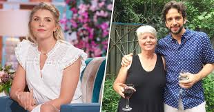 Amanda Kloots Mourns Death Of Nick Cordero's Mom Lesley Cordero