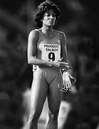 Usain bolt did it in 9.58 seconds, versus the late florence griffith joyner's time of. 19 Florence Griffith Joyner Ideas Flo Jo Track And Field Athlete