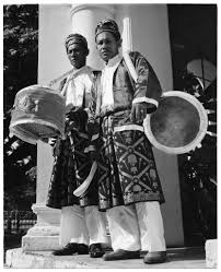 Yes aisha binti abu bakar means aisha 'daughter' of abu bakar abu bakar is the father to aisha saydina aisha saydina is name tittle given to respectful person & as an honour. Sultan Abu Bakar Of Pahang Search Malaysia Design Archivesearch Malaysia Design Archive