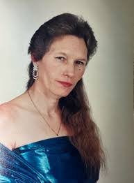 Frances Davey's Instagram, Twitter & Facebook