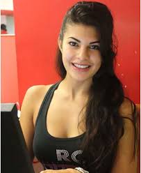 Top 10 Jacqueline Fernandez Without Makeup Pictures 9 Is Great Healthy skin care bollywood stars celebs celebrities my crush indian beauty bollywood actress. jacqueline fernandez without makeup
