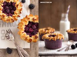 Brombeer Pie Rezept Mit Thermomix Variante Und Teig Kruste Aus Herbstblattern Nicest Things Lebensmittel Essen Fruchtdesserts Englisches Essen