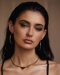 Such a beautiful day spent with @armanibeauty celebrating Luminous Silk ✨  If you've ever had your makeup done by me, you'll know that I absolutely  adore Luminous Silk foundation and reach for