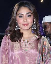 Rajadhiraaj Love Life Leela Premiere -- Aparna Joshi and Prasoon Joshi  Picture # 397392