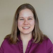 Tracy Edinger's Instagram, Twitter & Facebook