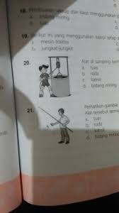Tolong Kak Diatas Fotonya Ya20 Alat Yang Disamping Termasuk Pesawat Sederhana Jenis A Tuasb Brainly Co Id