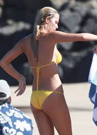 Brooklyn decker bikini pictures, photos, images and wallpapers. Photos Bikini Bliss Brooklyn Decker Looks Amazing On The Set Of Just Go With It In Maui Starcasm Net