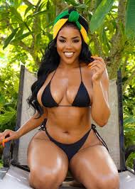 Jessica Lee Wong - Free pics, galleries & more at Babepedia
