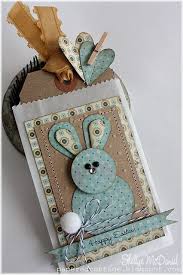 Making crafts with our children is a big part of the easter tradition in our household. Krafting At The Kraft Outlet Cartao De Pascoa Cartoes Artesanais Scrapbook