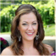 Kelly Blain's Instagram, Twitter & Facebook