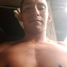 Erwin Burgos (@erwin.burgos16)