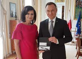 Asesorzy złożyli dziś wobec prezydenta rp ślubowanie. Prezydent Andrzej Duda Podarowal Pioro Na Licytacje