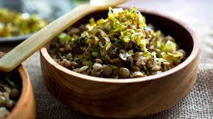 One Pot Mujadara With Leeks And Greens Recipe Recipe Lentil Dishes How To Cook Beans Recipes