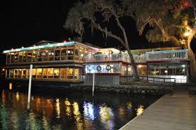 Waterfront Seafood Dining Charlie Browns Crab House Homosassa Fl Homosassa Homosassa Springs Crab House