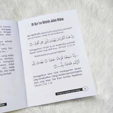 Keutamaan membaca al qur'an yang kedua yaitu: Keutamaan Akhlak Santri