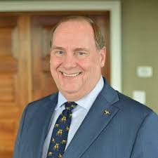 Quentin Carr's Instagram, Twitter & Facebook