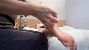 Watch Limerence 依叶润滑液激痒Tickle挠脚心（妹子非常怕痒） - Limerence, Tickle, Tickling Feet  Porn - SpankBang