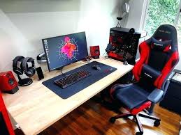 Meuble vitrée moderne hauteur 194cm largeur 47,5cm longueur 72cm. Preparez Les Fetes En Choisissant La Bonne Chaise Gamer