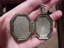 We did not find results for: Horcrux Locket Kirstyes