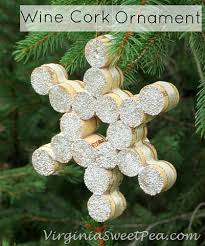 Wine bottle corks are the ideal material when it comes to diy projects. 20 Brilliant Diy Wine Cork Craft Projects For Christmas Decoration