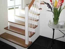 Massivholzstufen Betontreppe Treppe Treppengelander Holz
