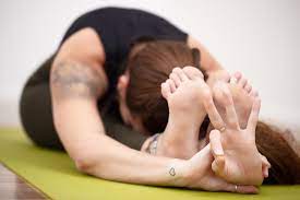 Offers regular 60+ kundalini yoga and qi gong sessions, as well as … continue reading yoga am zürichberg Yoga Am Zurichberg