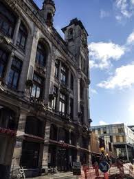 Vooruit is een levendig kunstencentrum in hartje gent dat dans, theater, muziek, feestjes, boeken… op de affiche plaatst. 19 Monument Ideas Monument Ghent Gent Belgium