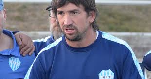 Irazusta: "nos quedan siete finales"