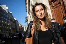 Maybe you would like to learn more about one of these? Anne Claire Coudray Reine De L Info Au Parcours Fou